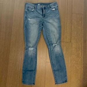 Old Navy distressed pop icon skinny jeans